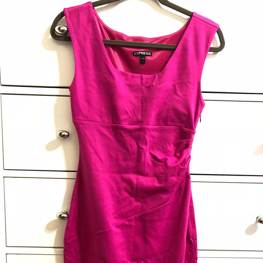 Express dress with an excellent condition like new